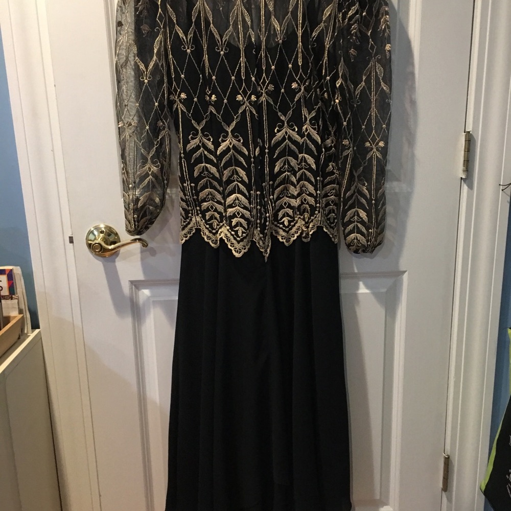 Vintage Party Dress - black w/gold lace design top - Picture 2 of 6